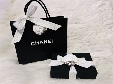 chanel packaging 2020|chanel gift wrapping.